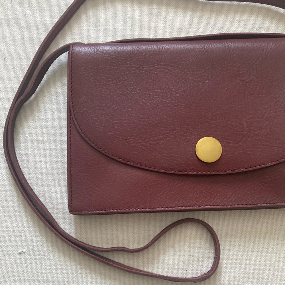 MADEWELL | The Slim Convertible Bag - Cabernet - Picture 13 of 16